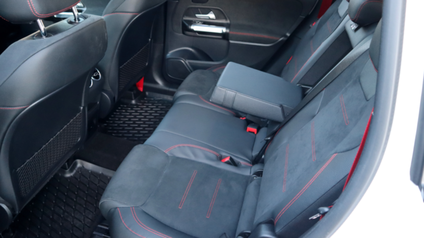 MERCEDES-BENZ GLB AMG GLB 35 mHEV 4-Matic 8G-DCT