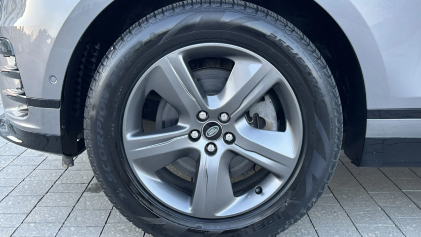 LAND ROVER Range Rover Velar Velar 2.0 TD4 R-Dynamic S