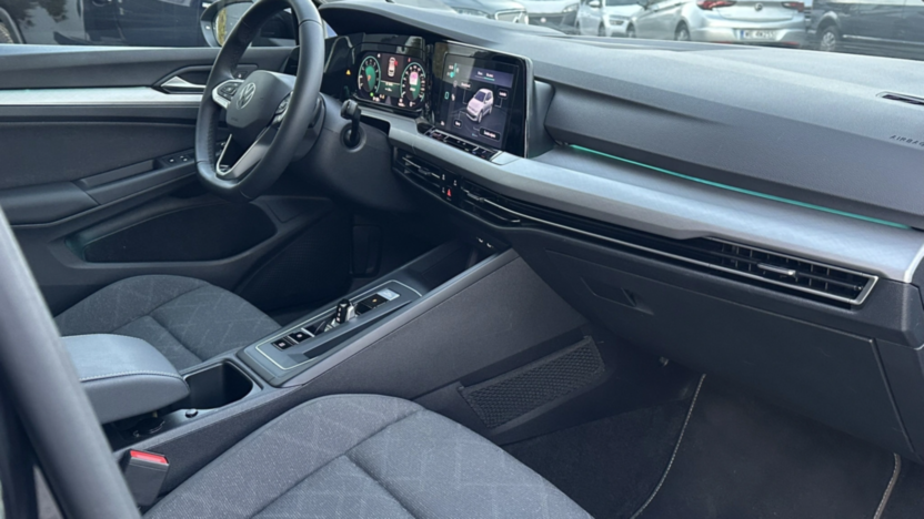 VOLKSWAGEN Golf Golf VIII 1.5 eTSI Life DSG