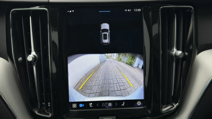 VOLVO XC60 XC60 T6 Plug-In Hybrid AWD Plus Dark aut