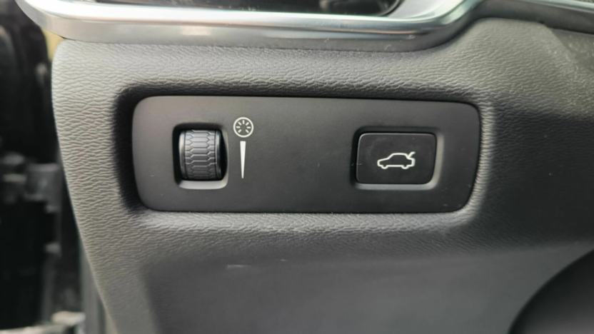 VOLVO V60 V60 T4 Momentum aut