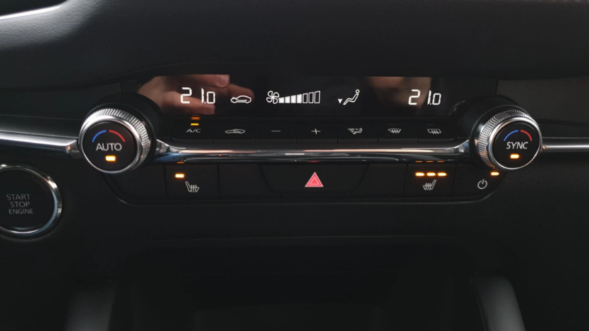 MAZDA 3 3 2.0 mHEV Exclusive Line aut