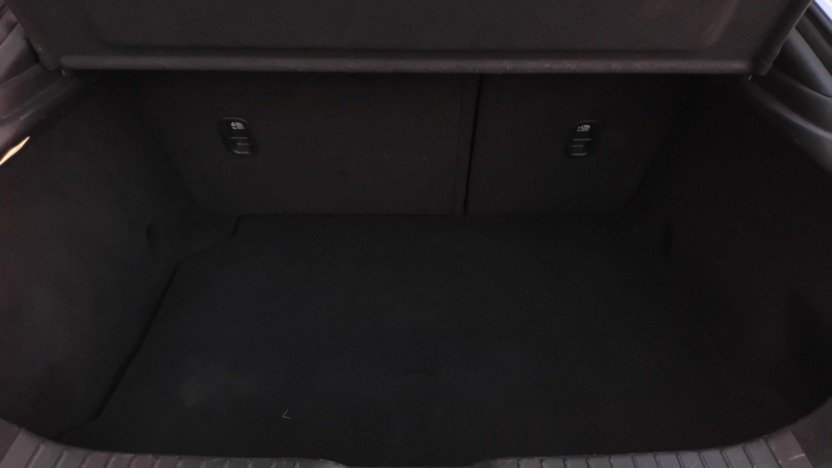 MAZDA 3 3 2.0 mHEV Kanjo aut