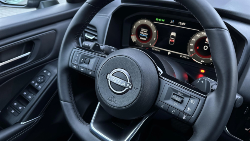 NISSAN Qashqai Qashqai 1.3 DIG-T mHEV N-Connecta Xtronic