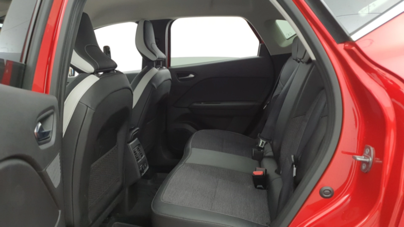 RENAULT Captur Captur 1.3 TCe mHEV Techno EDC