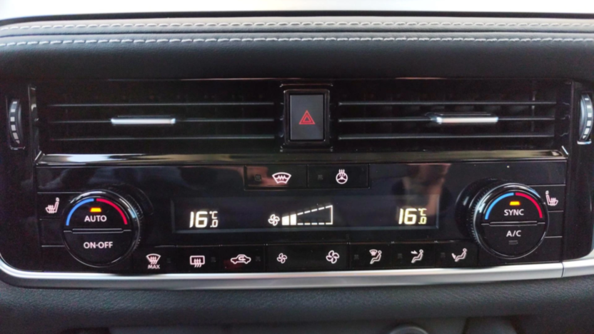 NISSAN Qashqai Qashqai 1.3 DIG-T mHEV N-Connecta Xtronic Nowy