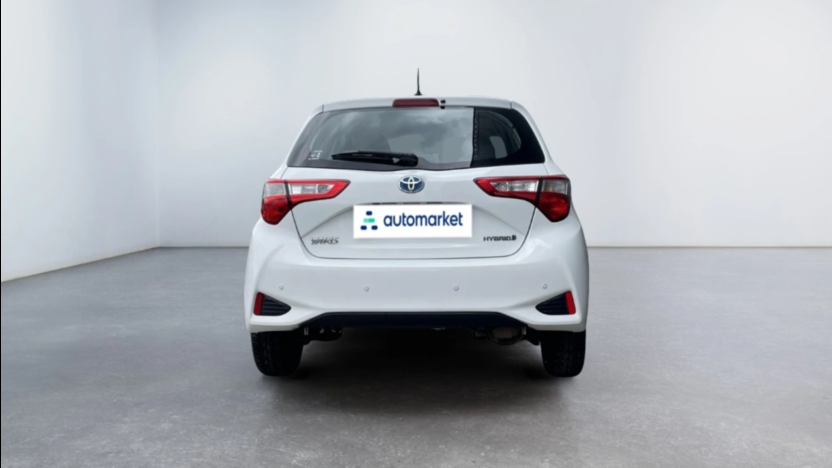 TOYOTA Yaris Yaris Hybrid 100 Premium