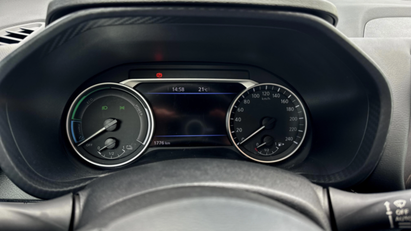 NISSAN Juke Juke 1.6 Hybrid N-Connecta AMT