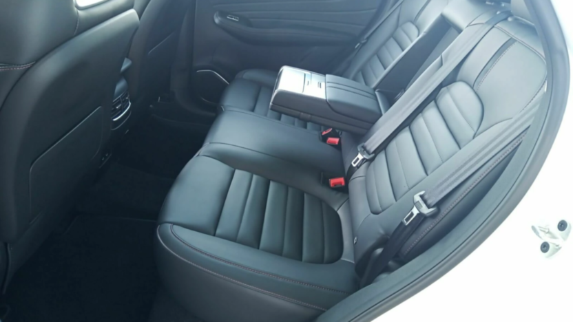 MG HS HS 1.5 T-GDI Exclusive DCT
