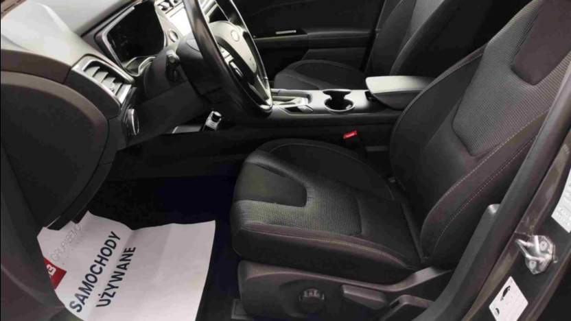 FORD Mondeo Mondeo 2.0 Hybrid Titanium