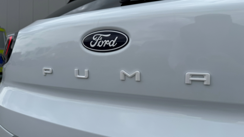 FORD Puma Puma Premium 43.6 kWh Nowy