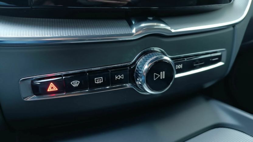 VOLVO XC60 XC60 B5 D AWD R-Design aut