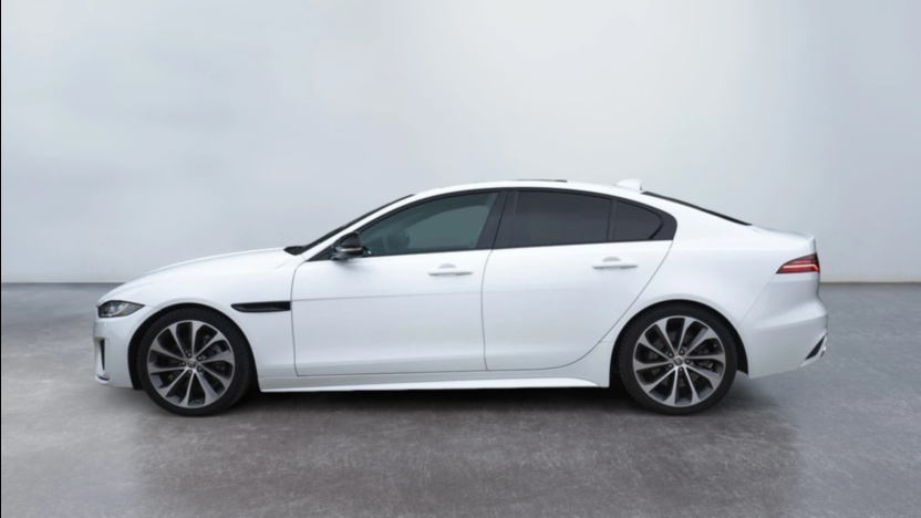 JAGUAR XE XE 2.0 D200 mHEV R-Dynamic SE aut