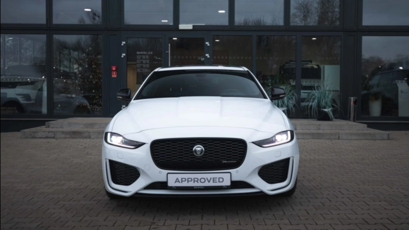 JAGUAR XE XE 2.0 D200 mHEV R-Dynamic SE aut