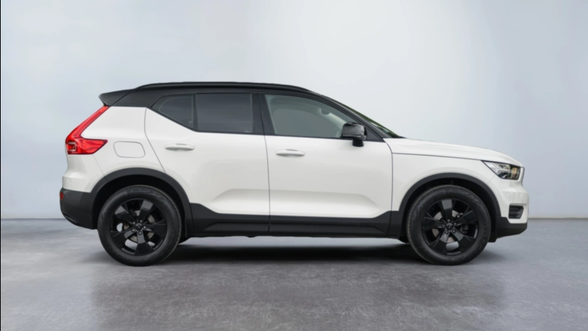 VOLVO XC40 XC40 T3 Momentum Pro aut