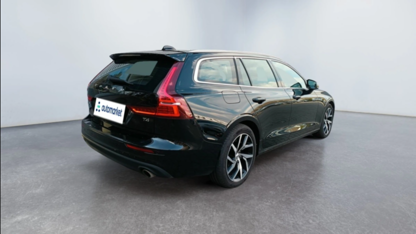 VOLVO V60 V60 T4 Momentum aut