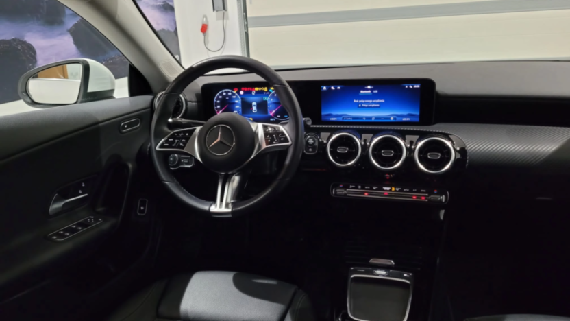MERCEDES-BENZ CLA CLA 200 7G-DCT