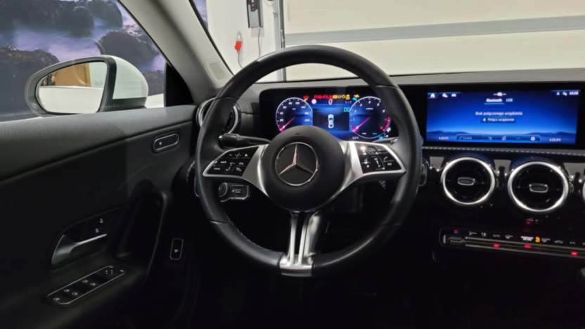 MERCEDES-BENZ CLA CLA 200 7G-DCT