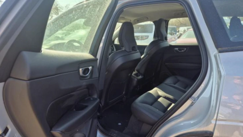 VOLVO XC60 XC60 B4 D AWD Plus Dark aut