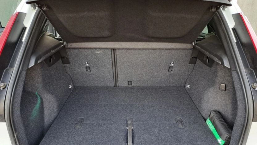 VOLVO XC40 XC40 T3 Momentum Core aut