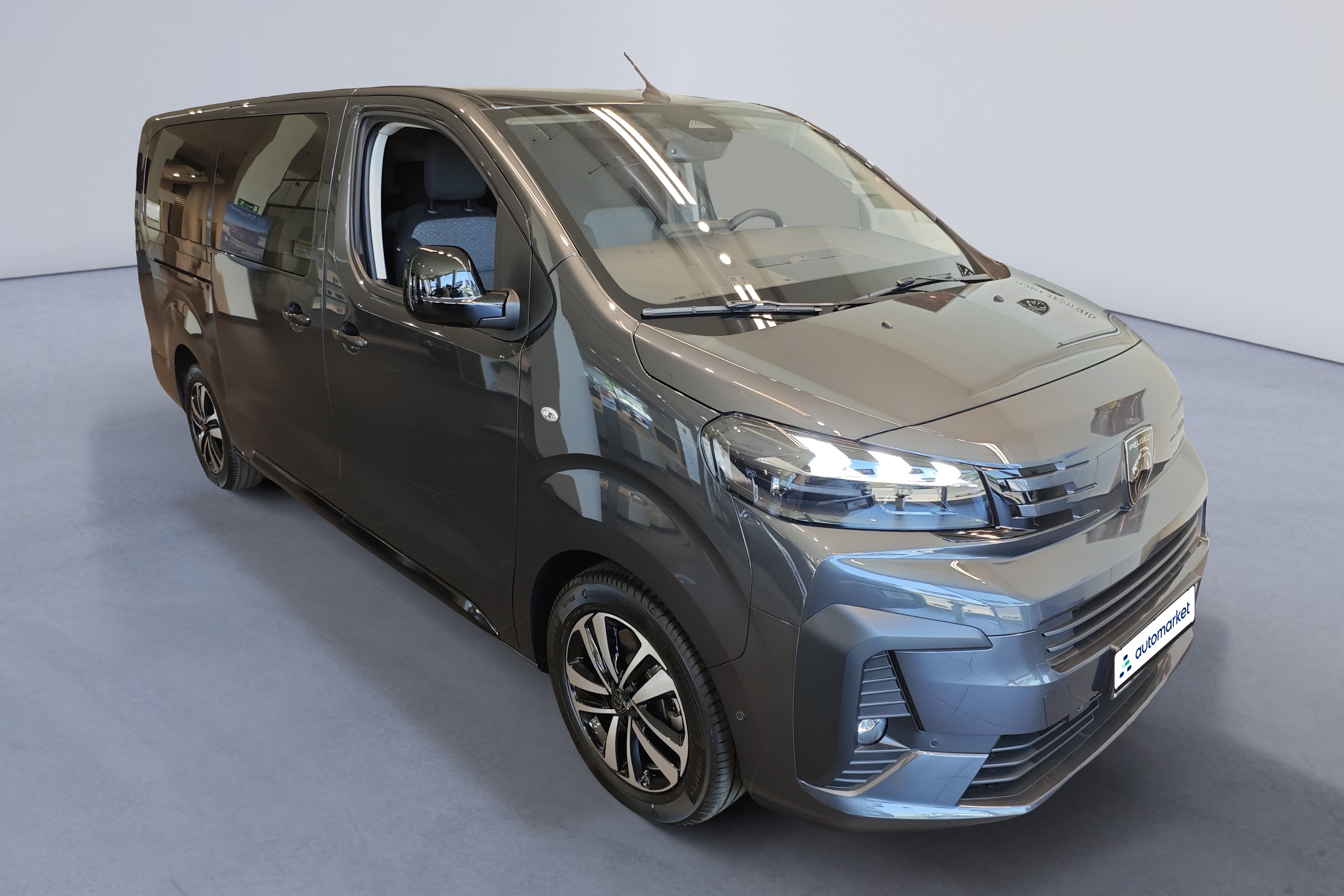 Peugeot Traveller