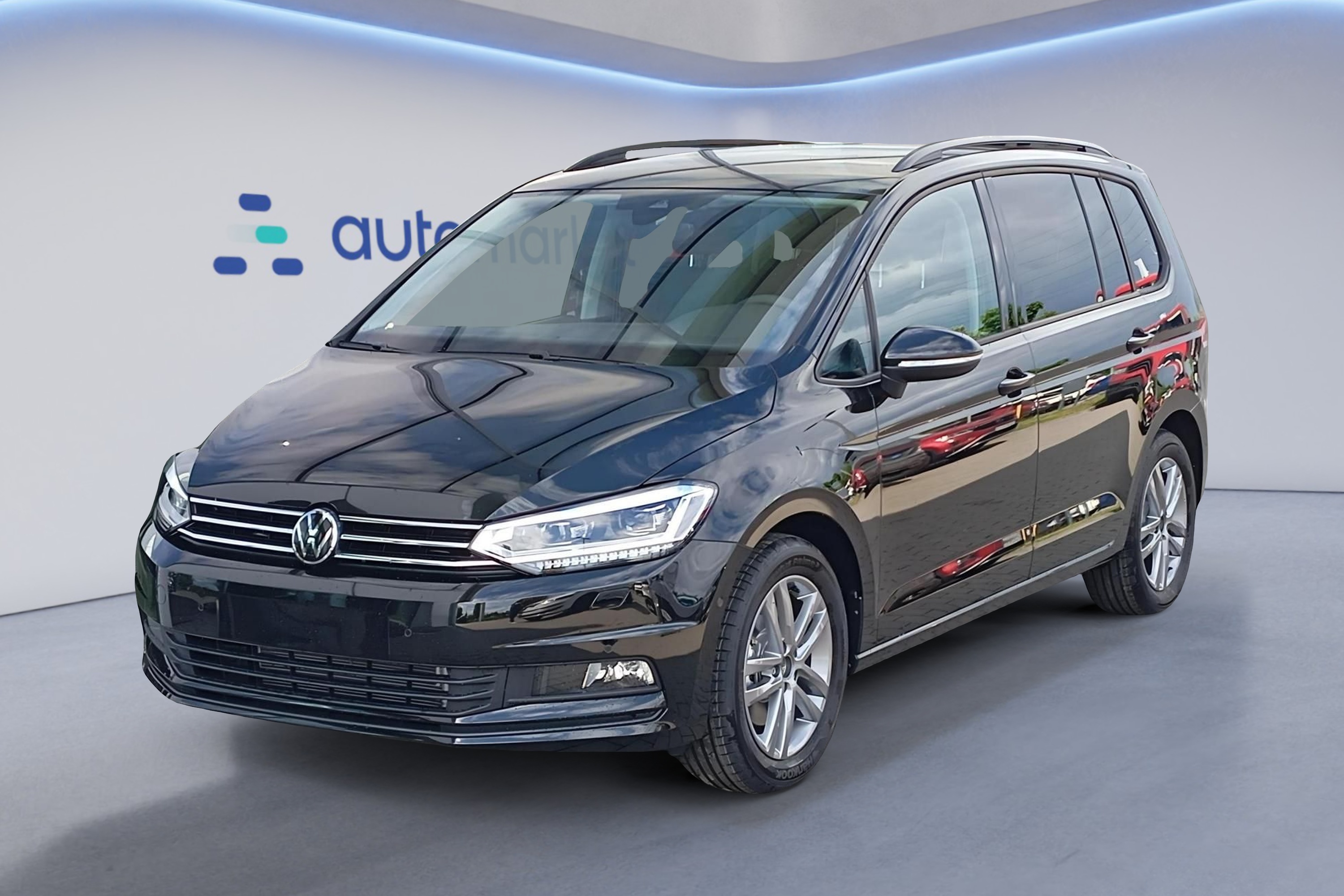 Volkswagen Touran — Automarket
