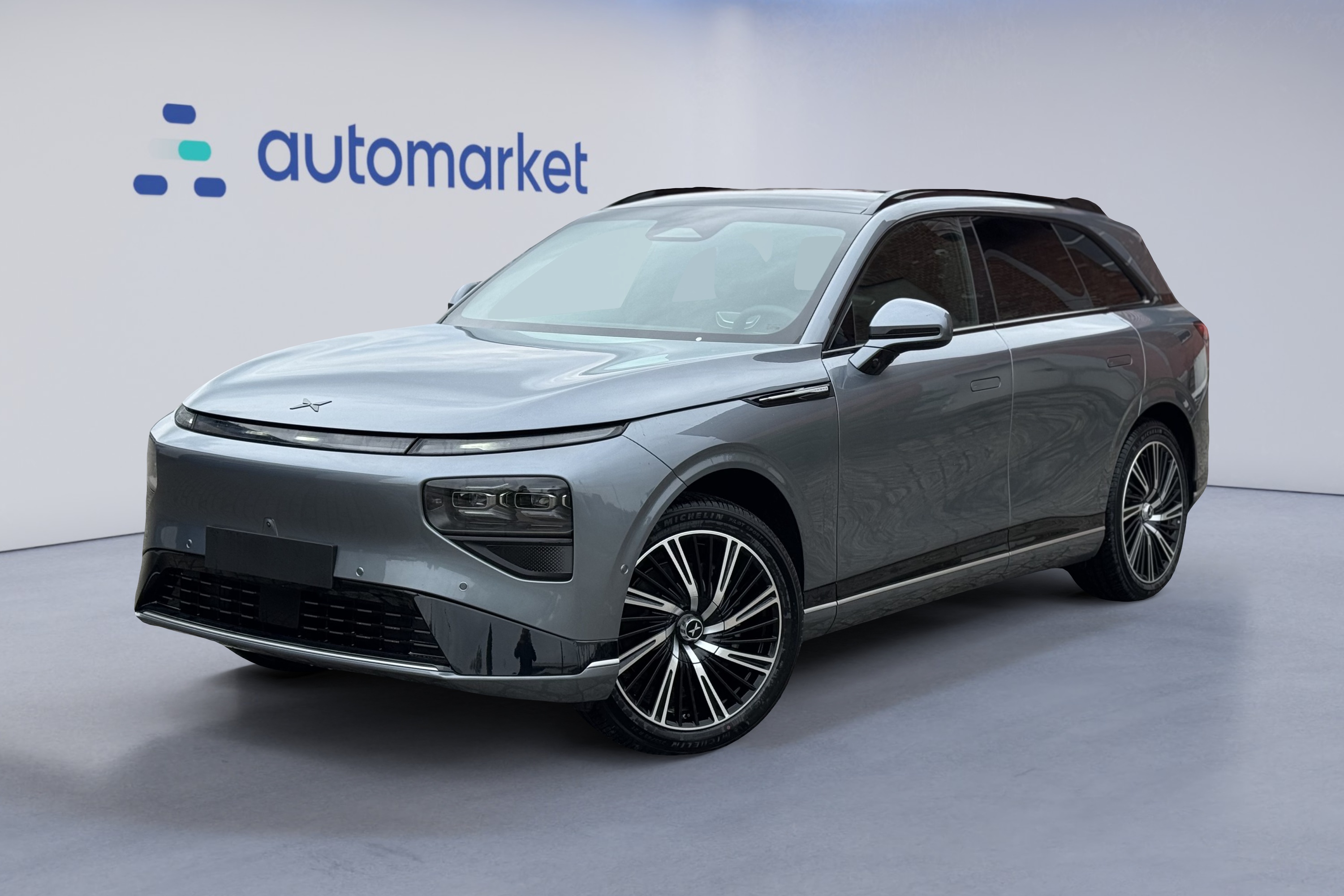 Xpeng G9