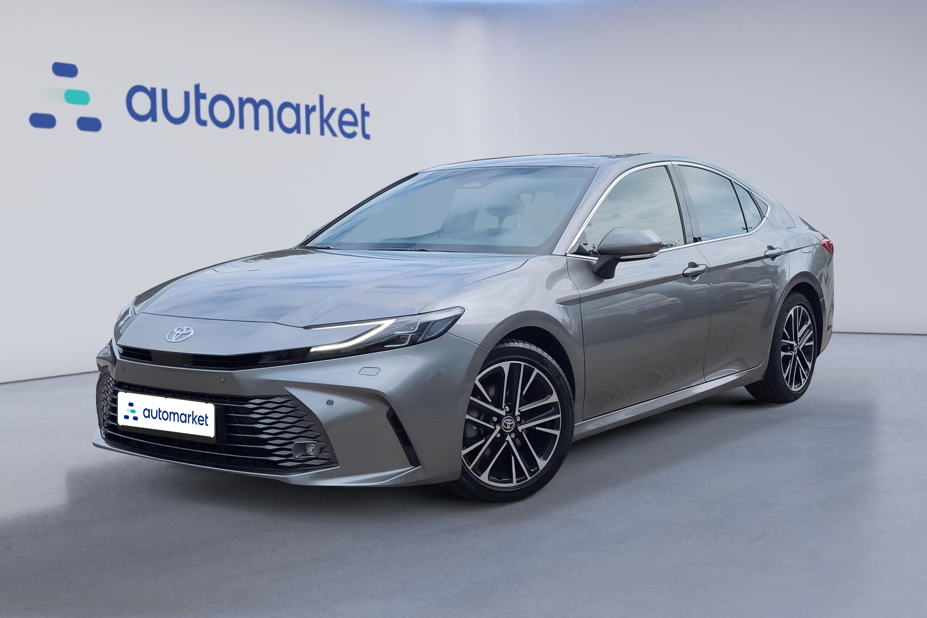 Toyota Camry — Automarket