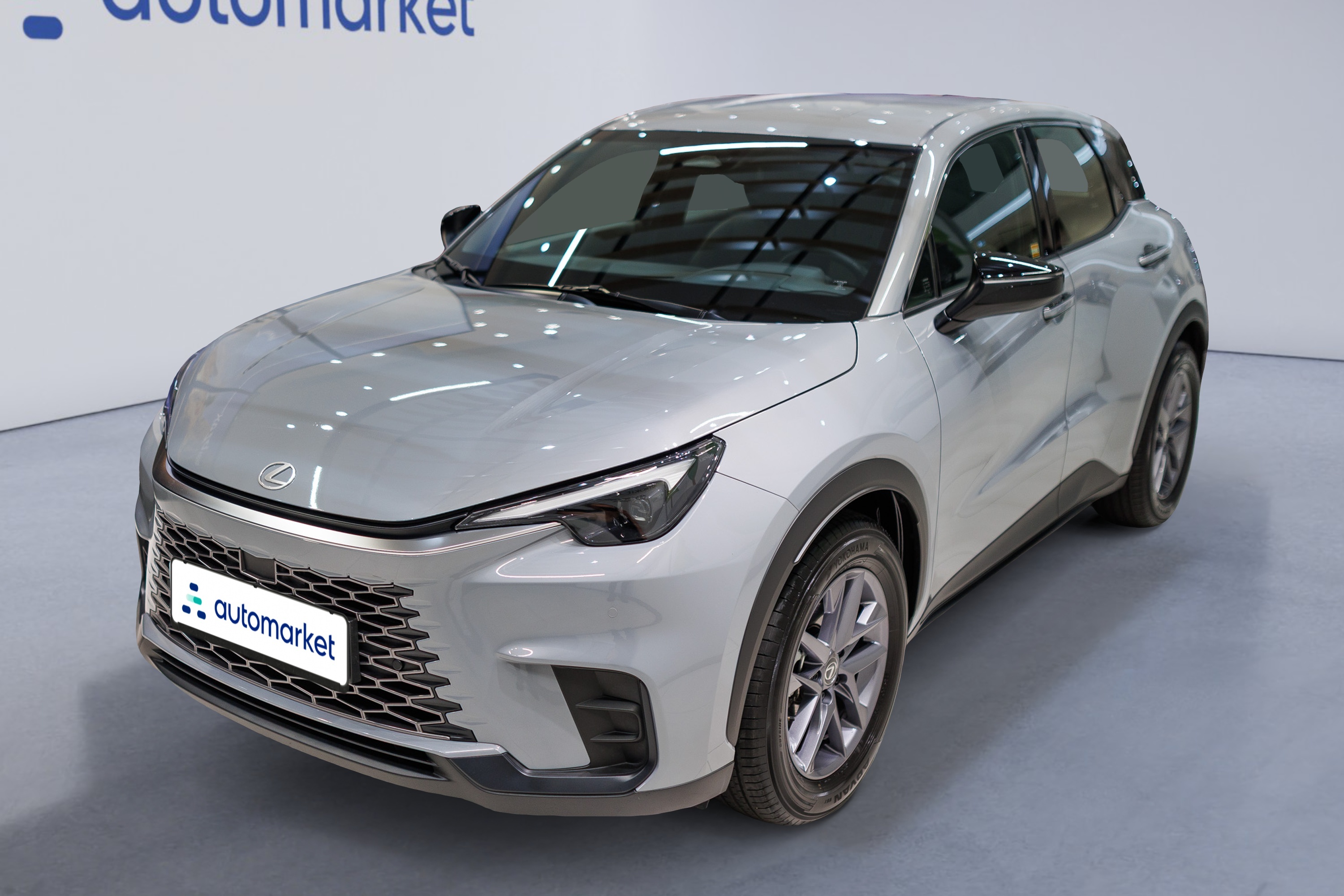Lexus LBX — Automarket