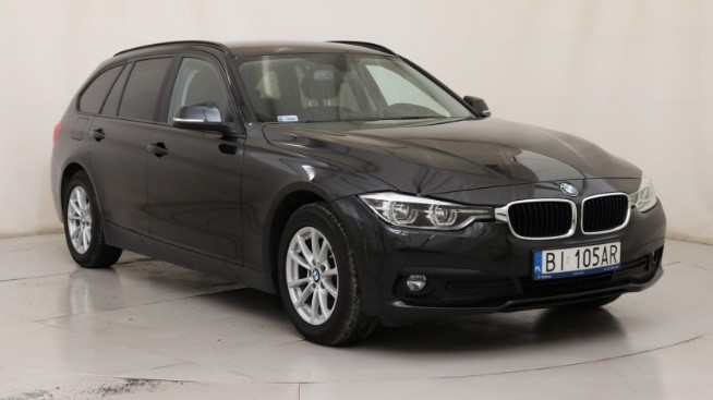 czarne BMW 318d Advantage aut